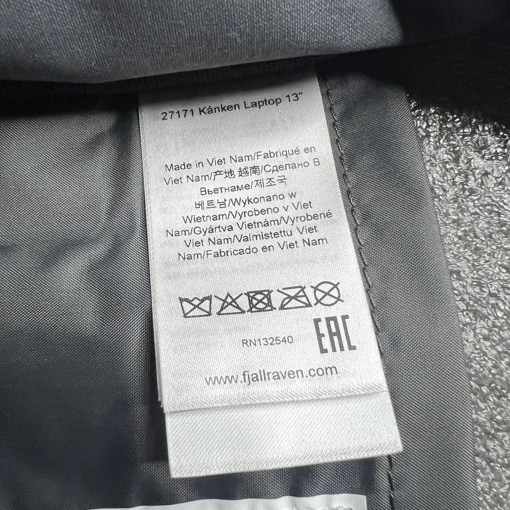 Fjallraven Kanken Laptop 13 Backpack Super Grey 27171 Padded Straps NWT